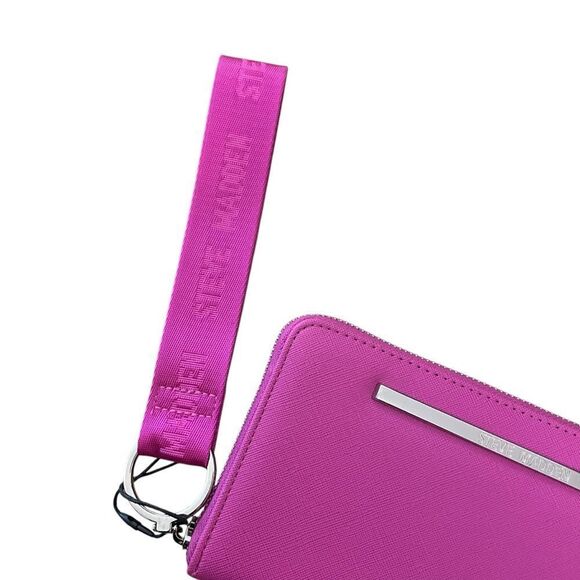 Steve Madden Hot Pink Wallet Wristlet Zip Around NWT - Picture 3 of 5